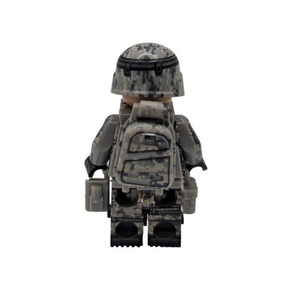 US Army Airborne Soldier Brick Minifigure rear view