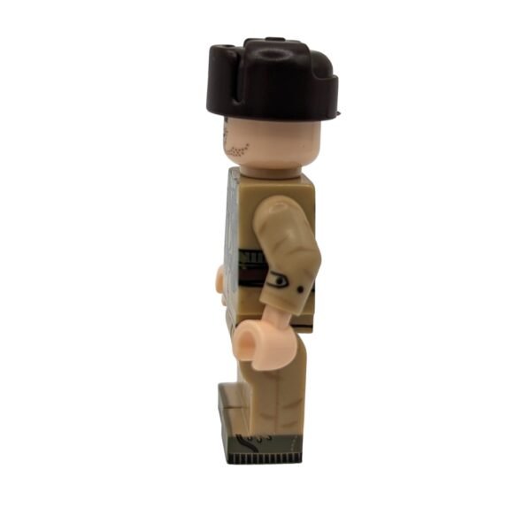 Soviet Red-Army Rifleman Brick minifigure side view