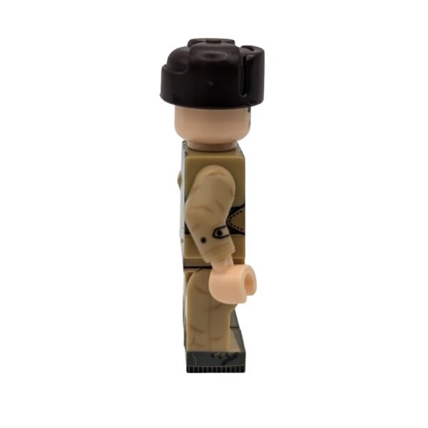 Soviet Red-Army Winter Rifleman Variant Brick minifigure side view