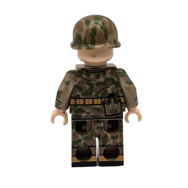 US Marine Corps full 'Frog skin' Camo Soldier Brick minifigure rear view