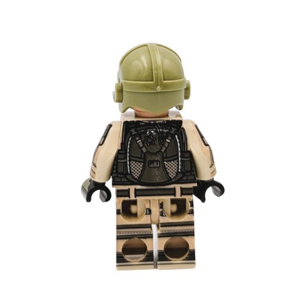 Israeli Armoured Corp tank operator Brick Minifigure rear view